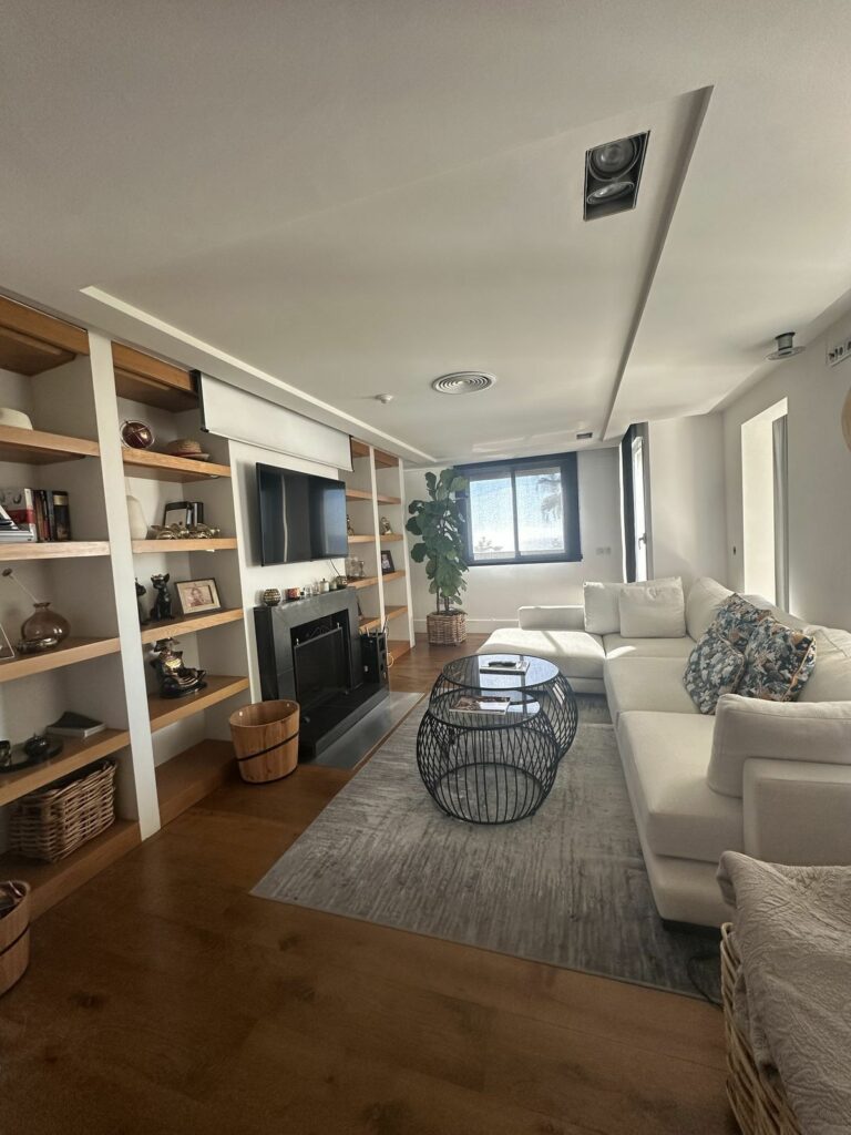 609353f7e5fe31c5dc57470e1a6f08eb - 11