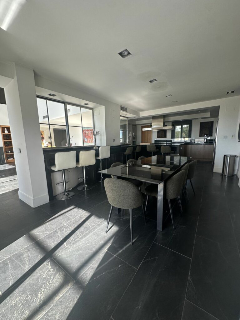 609353f7e5fe31c5dc57470e1a6f08eb - 14