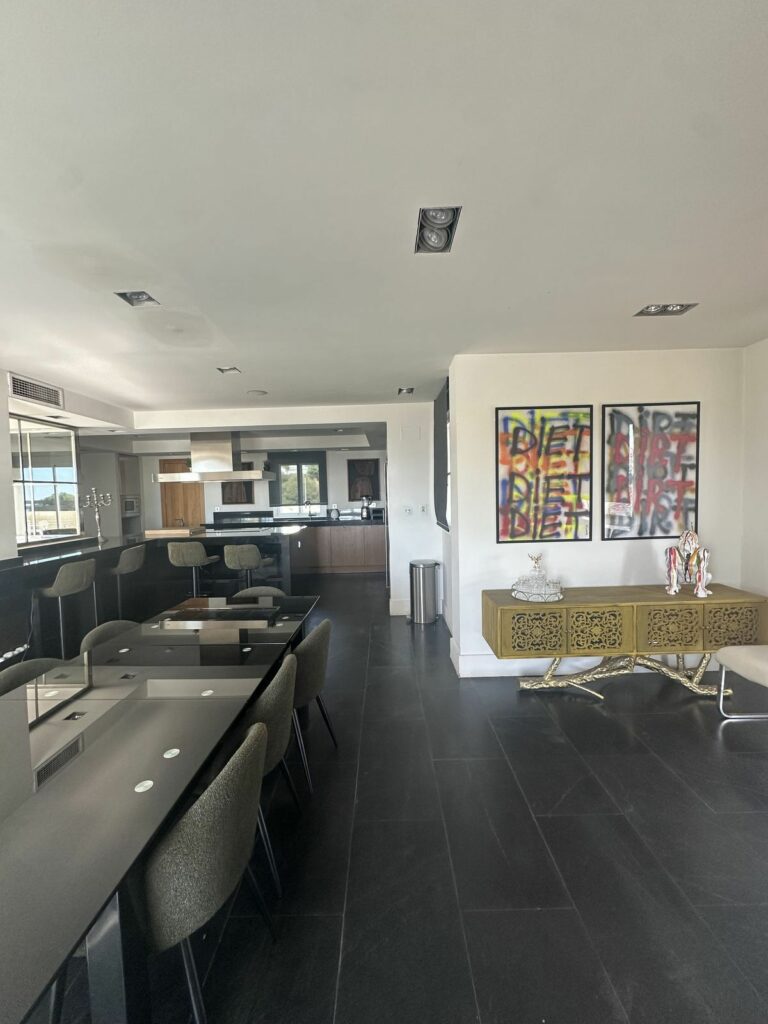 609353f7e5fe31c5dc57470e1a6f08eb - 15