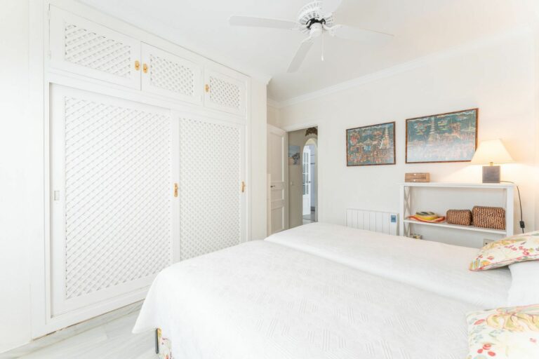 618e6cdf4a0e00cfa79aa9b5214134e5 - 16