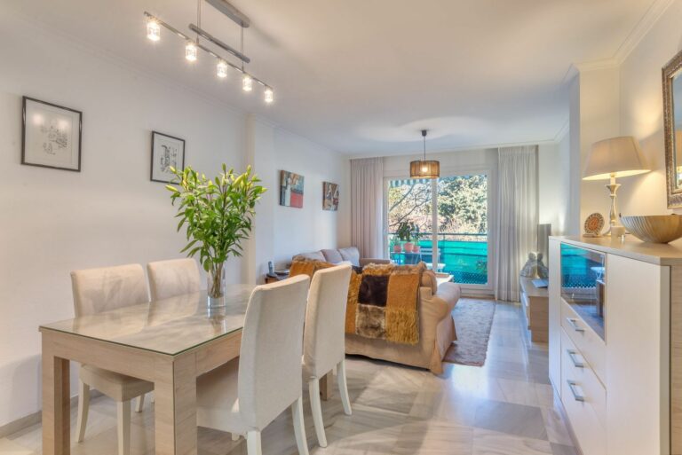 61c6f8d3b396eea462e19c5d972735a2 - 6