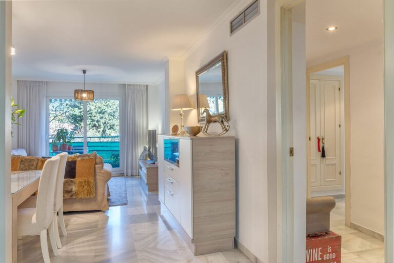 61c6f8d3b396eea462e19c5d972735a2 - 9