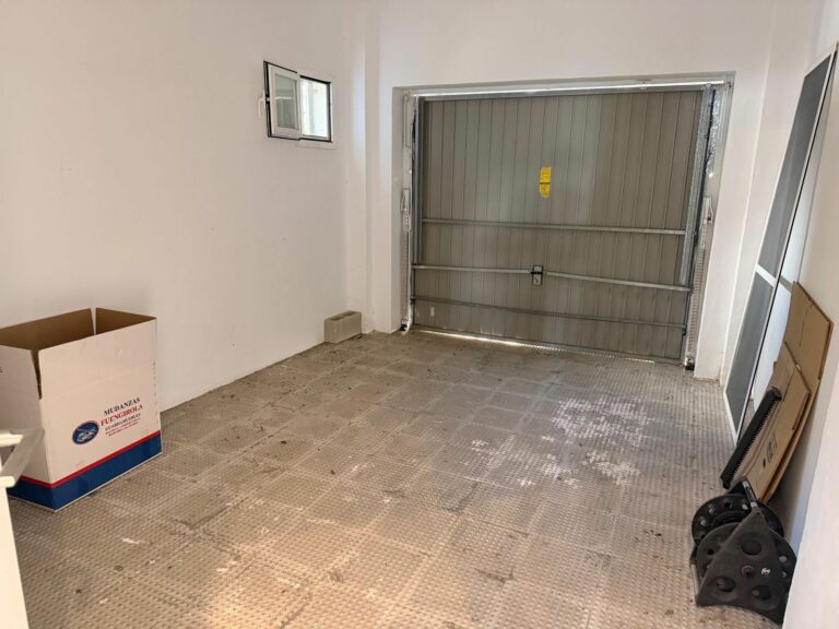 62f4297bfaa1ca3aeea6280c88aee46d - 13