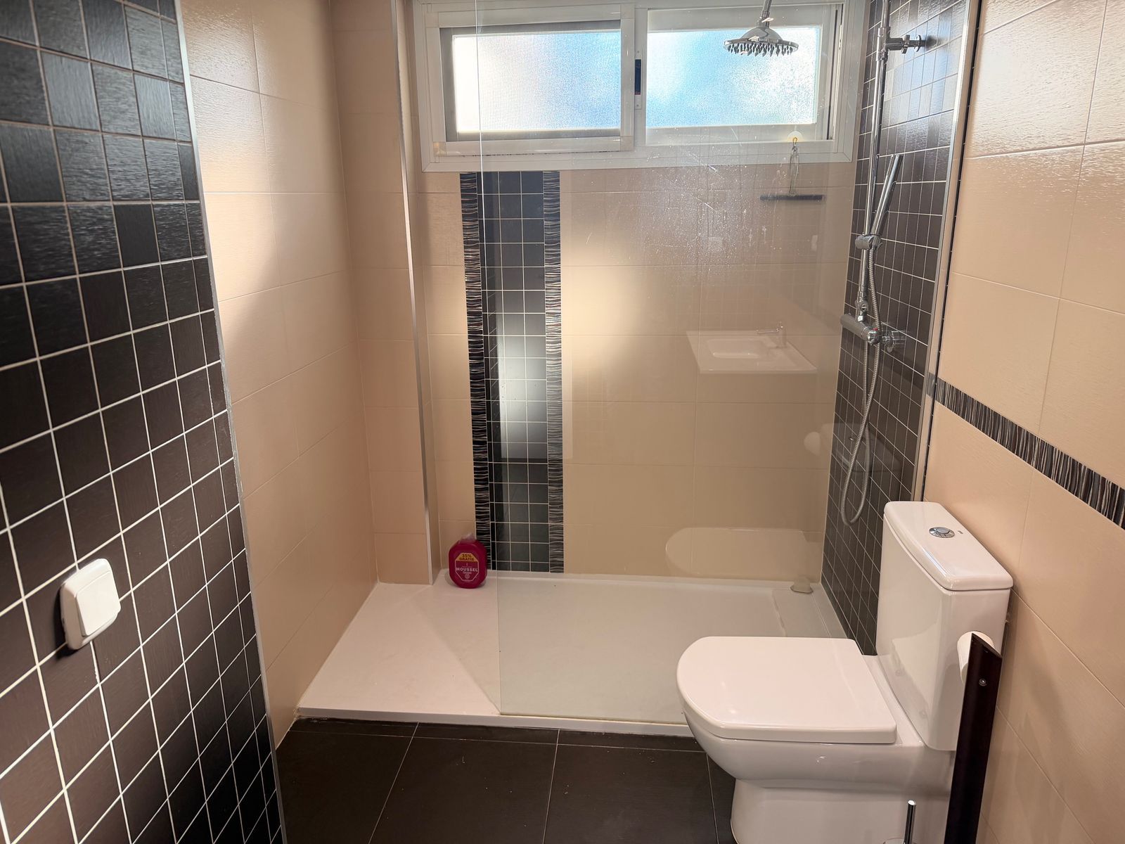 62f4297bfaa1ca3aeea6280c88aee46d - 7