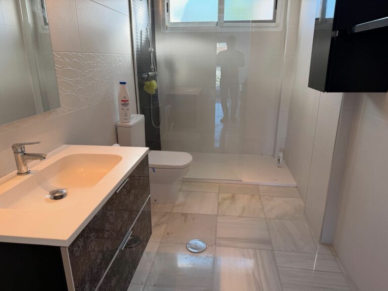 62f4297bfaa1ca3aeea6280c88aee46d - 9