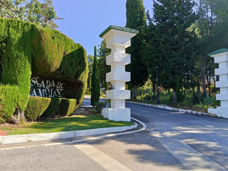 63739463ea572b0c6e3c2fcd91cbcda6 - 1