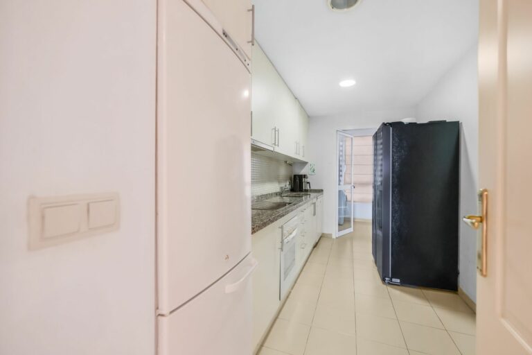 6456c7c36ea56498a990550756031f53 - 11