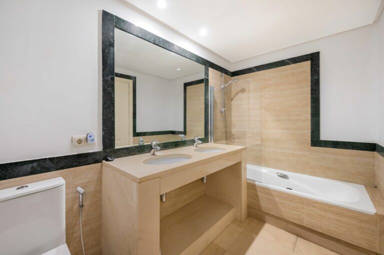 6456c7c36ea56498a990550756031f53 - 14