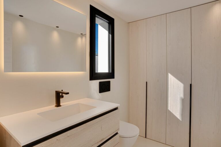 651d0c7b9ff46de6b6d1fbe2ef3746b5 - 14