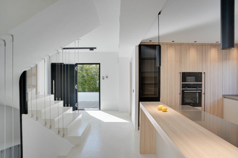 651d0c7b9ff46de6b6d1fbe2ef3746b5 - 4