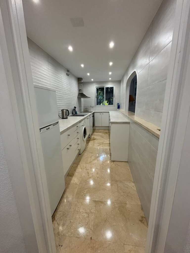 673e7c79e7c6fb3f4212bdaef659ce85 - 9