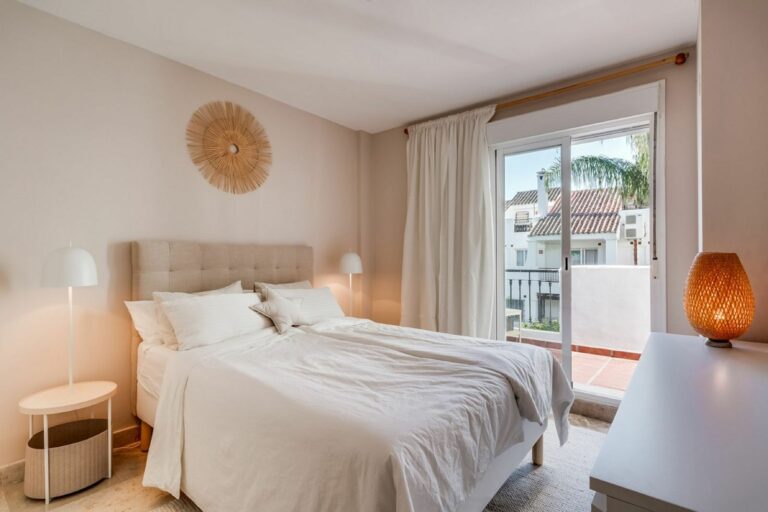 679908767f0f2876989302ad5abaf359 - 13