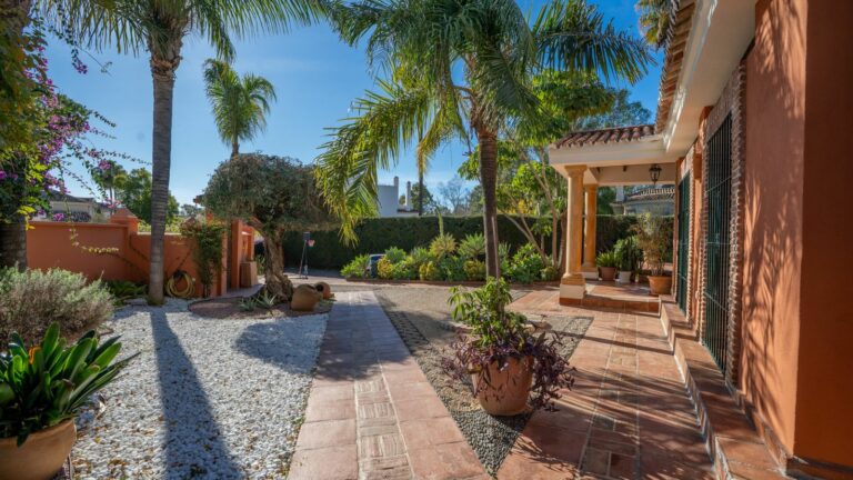 67e3ea71778eb4a0e8bad6d3ac6c1faf - 14