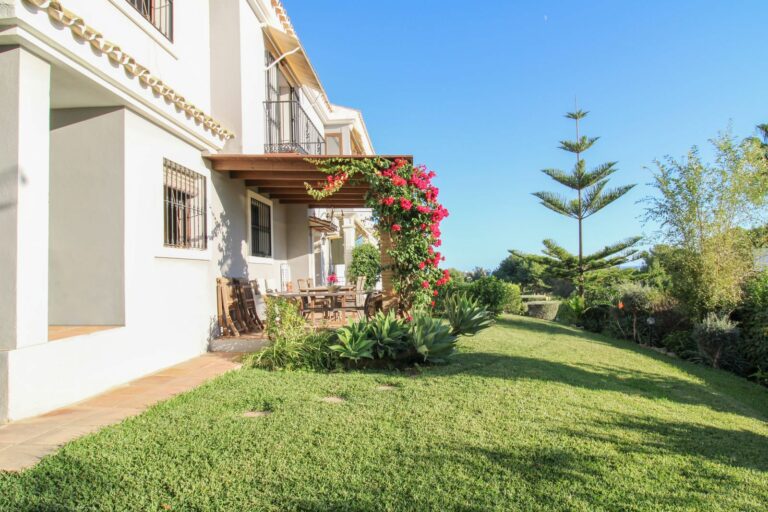 67e94e22728e7a6f4b38dc283515916e - 4