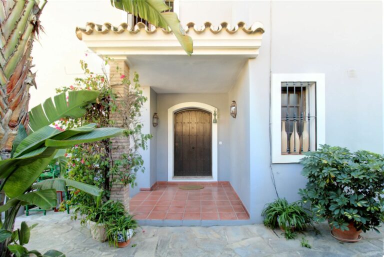 67e94e22728e7a6f4b38dc283515916e - 8