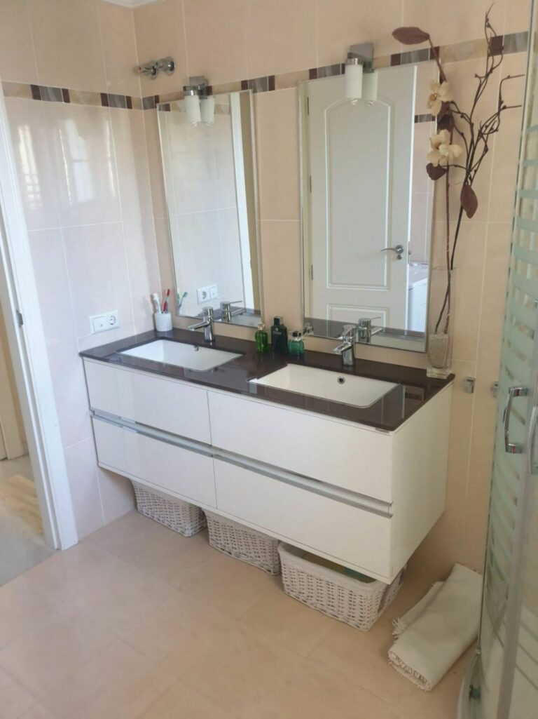 68375ee643af720f92b9bde4bbc964a5 - 13