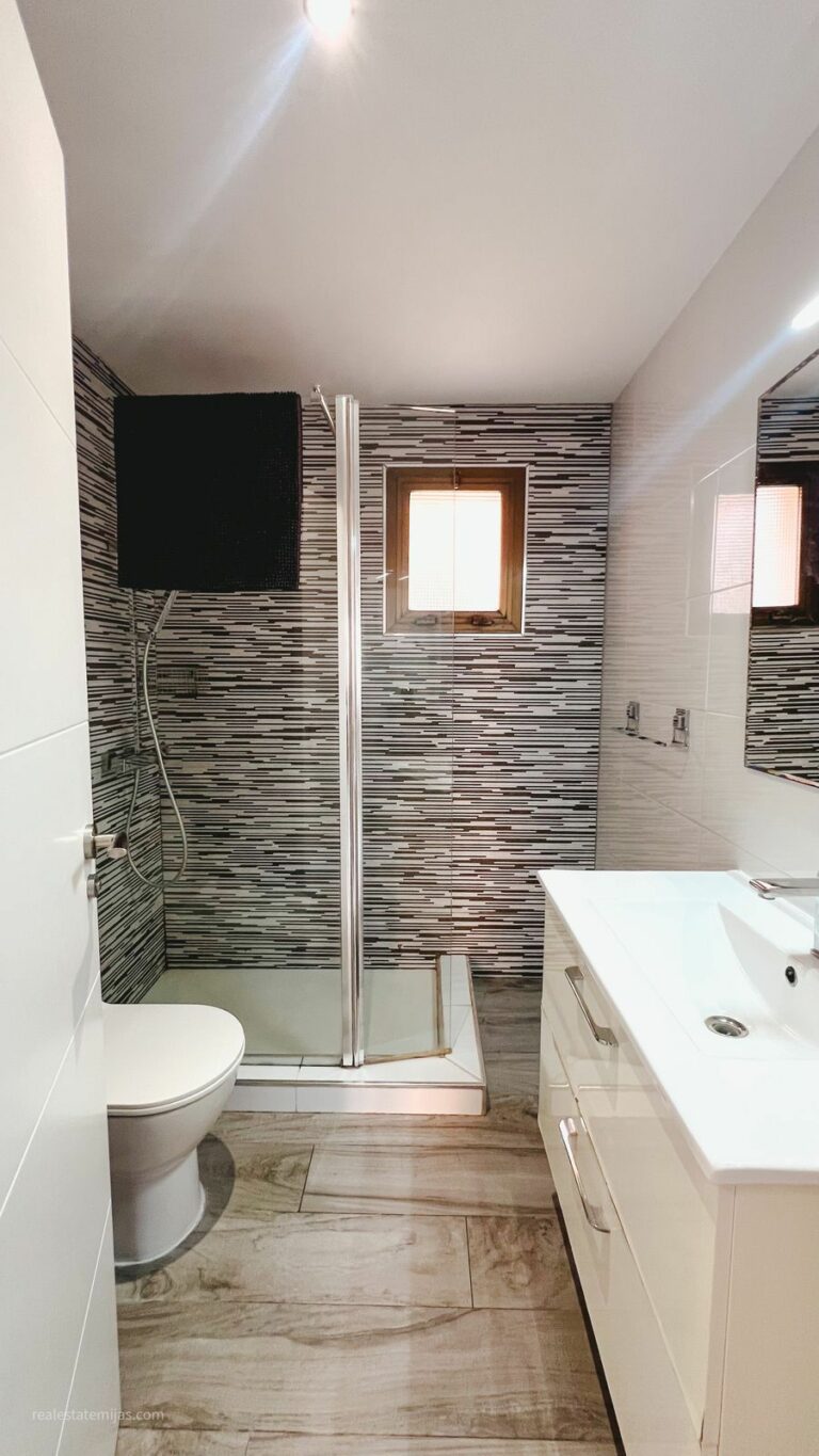 6888499c0f3c5f840d85833812783b36 - 11