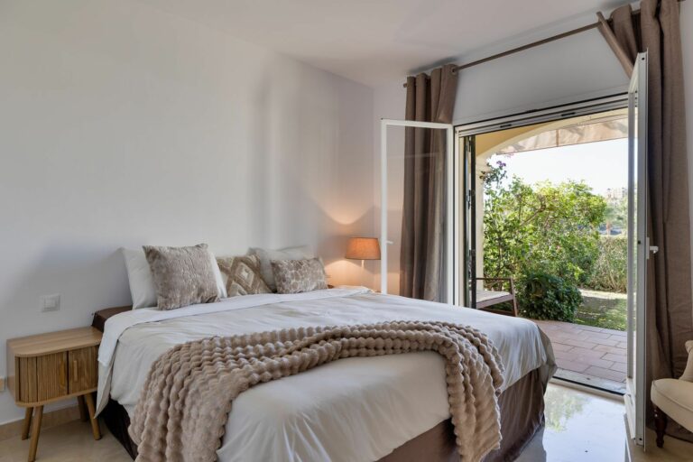 6b5271c69b86d9c1e5ed941519c77f8f - 4