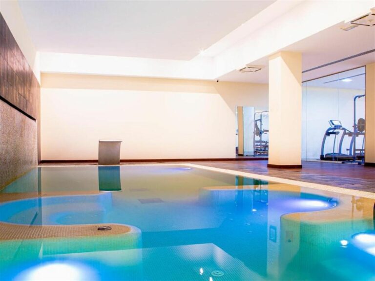 6c6290f2ee8f3b9eaa0020e3bf729e16 - 15