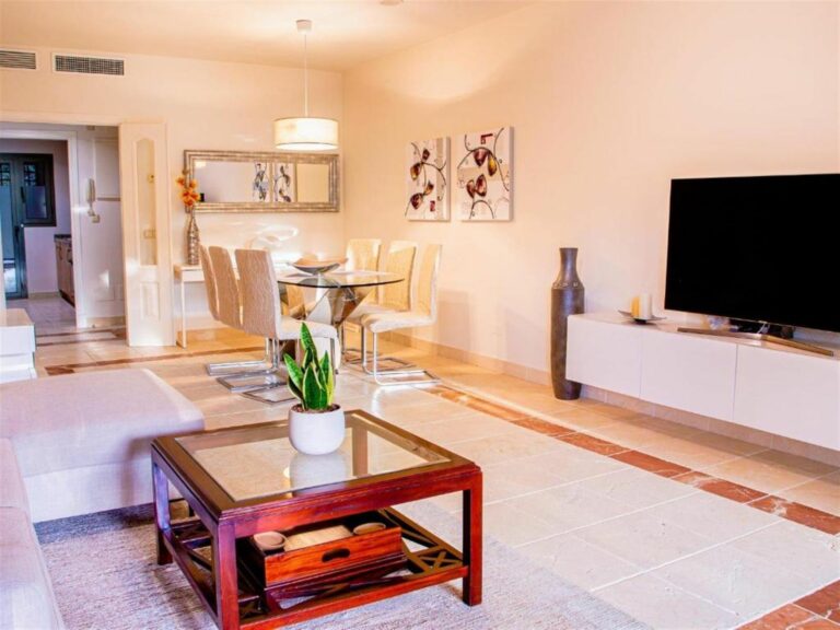 6c6290f2ee8f3b9eaa0020e3bf729e16 - 3