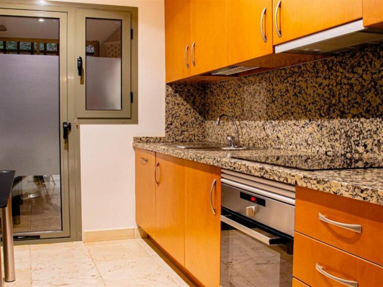 6c6290f2ee8f3b9eaa0020e3bf729e16 - 6