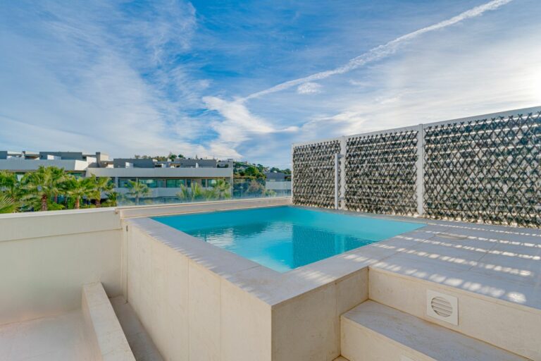 6d90f417792ee89e2168166100a26924 - 4