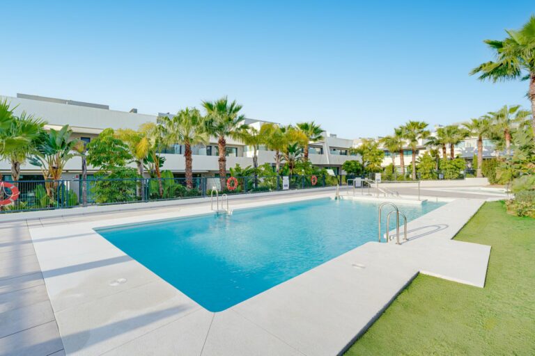 6d90f417792ee89e2168166100a26924 - 6