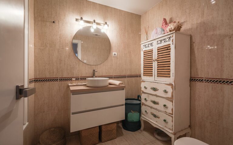 6e179ca414cdd0a474c7dee03d915451 - 13