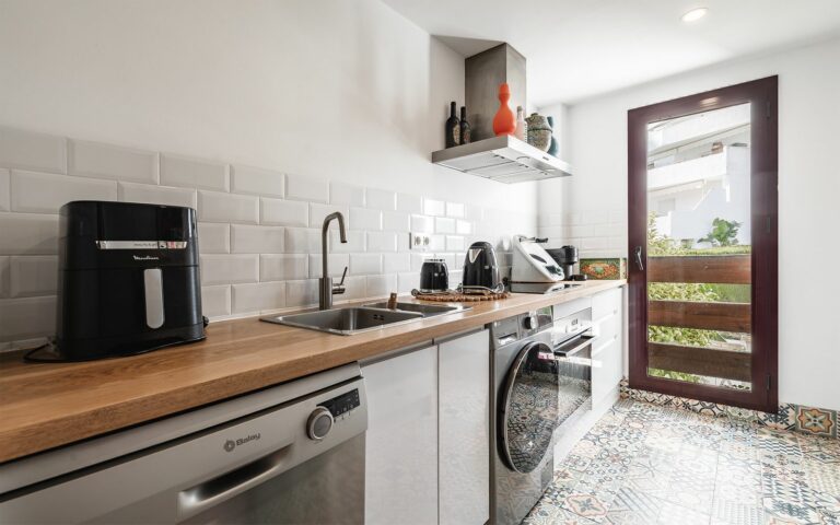 6e179ca414cdd0a474c7dee03d915451 - 5