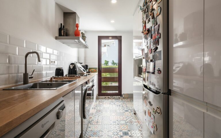 6e179ca414cdd0a474c7dee03d915451 - 6