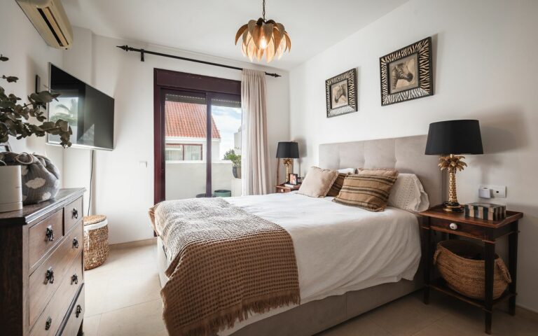 6e179ca414cdd0a474c7dee03d915451 - 7