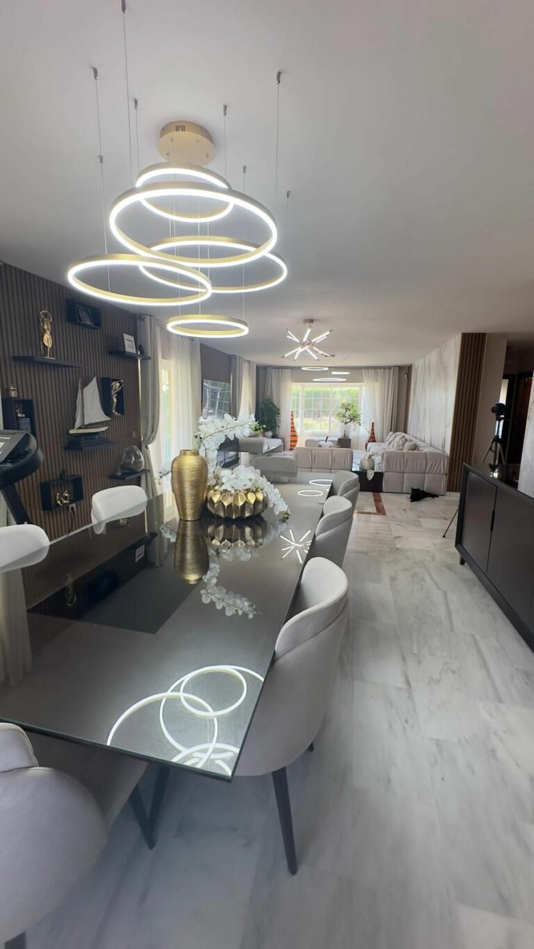 6e1ff45af474f0b994e7f45f3f4a7719 - 12