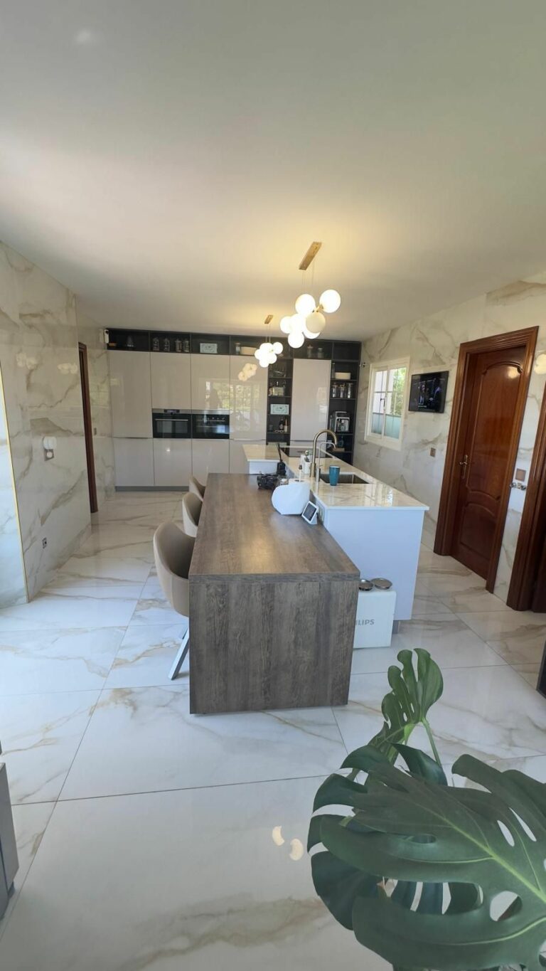 6e1ff45af474f0b994e7f45f3f4a7719 - 15