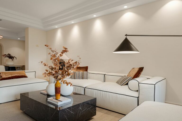 6ed06b4fc569a2a413022c90f5aeab80 - 7