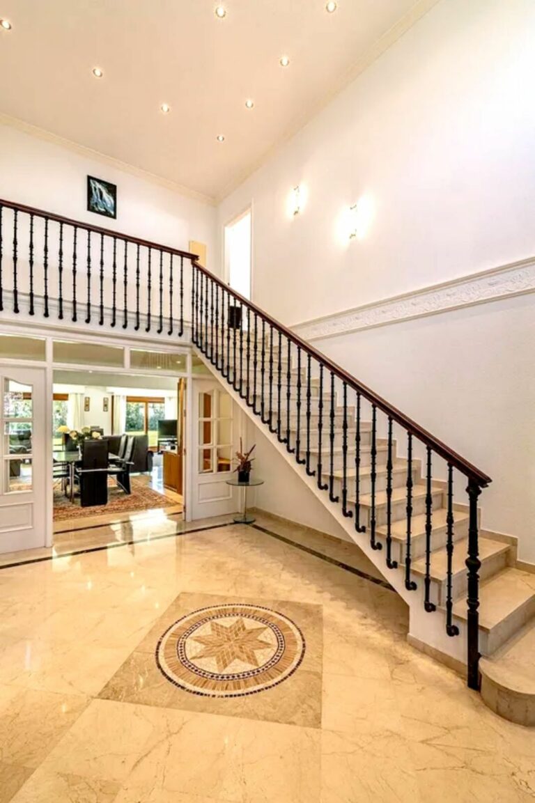 6f8fb2baf1e5e60e7dbb84c7228223e5 - 11