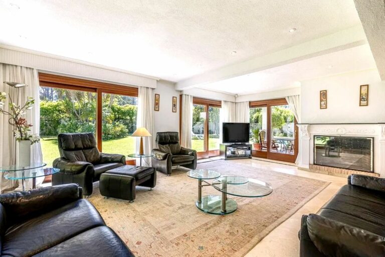 6f8fb2baf1e5e60e7dbb84c7228223e5 - 9