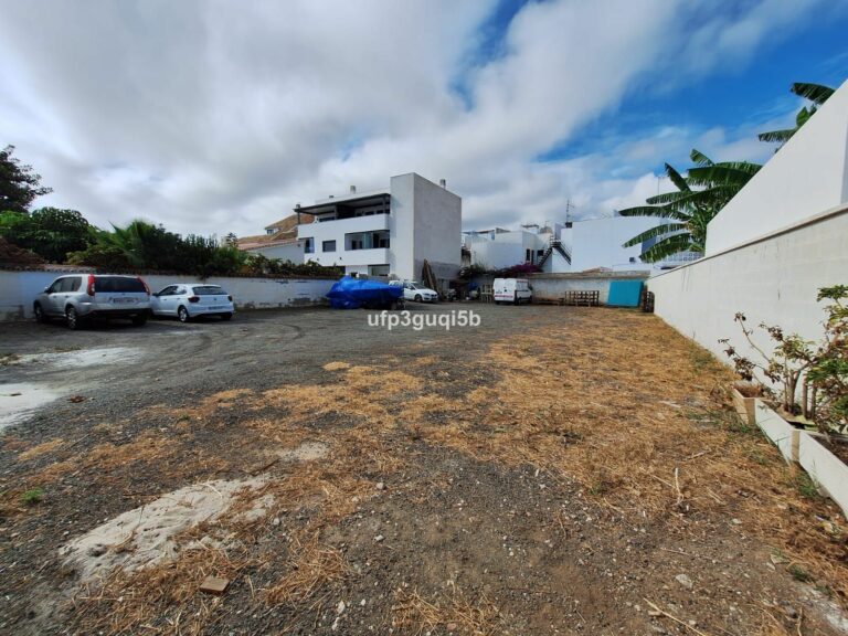 6f95e22e1e1d8bb11a3a5ad5758fb4e7 - 10