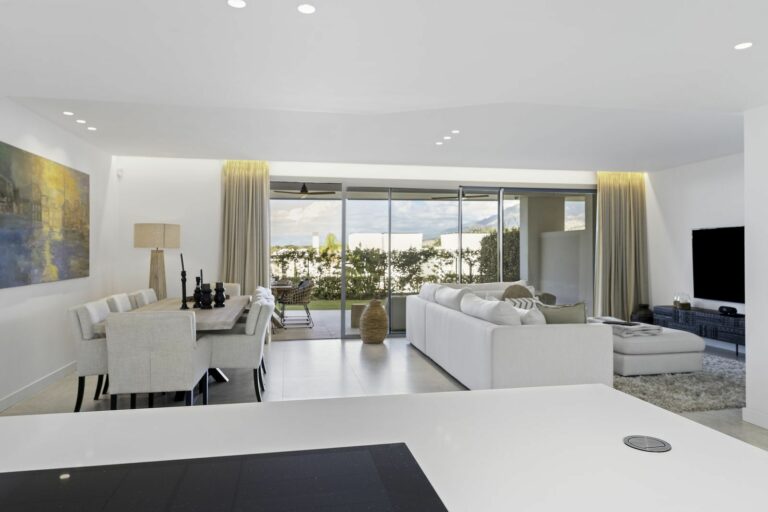 7424461eff79db4afce917bfbee7cca8 - 14