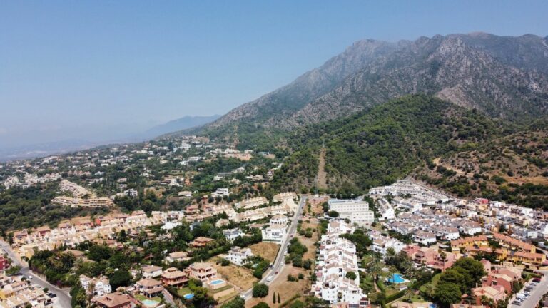 76a41ed112ebb5833e1298d237eca9c9 - 11