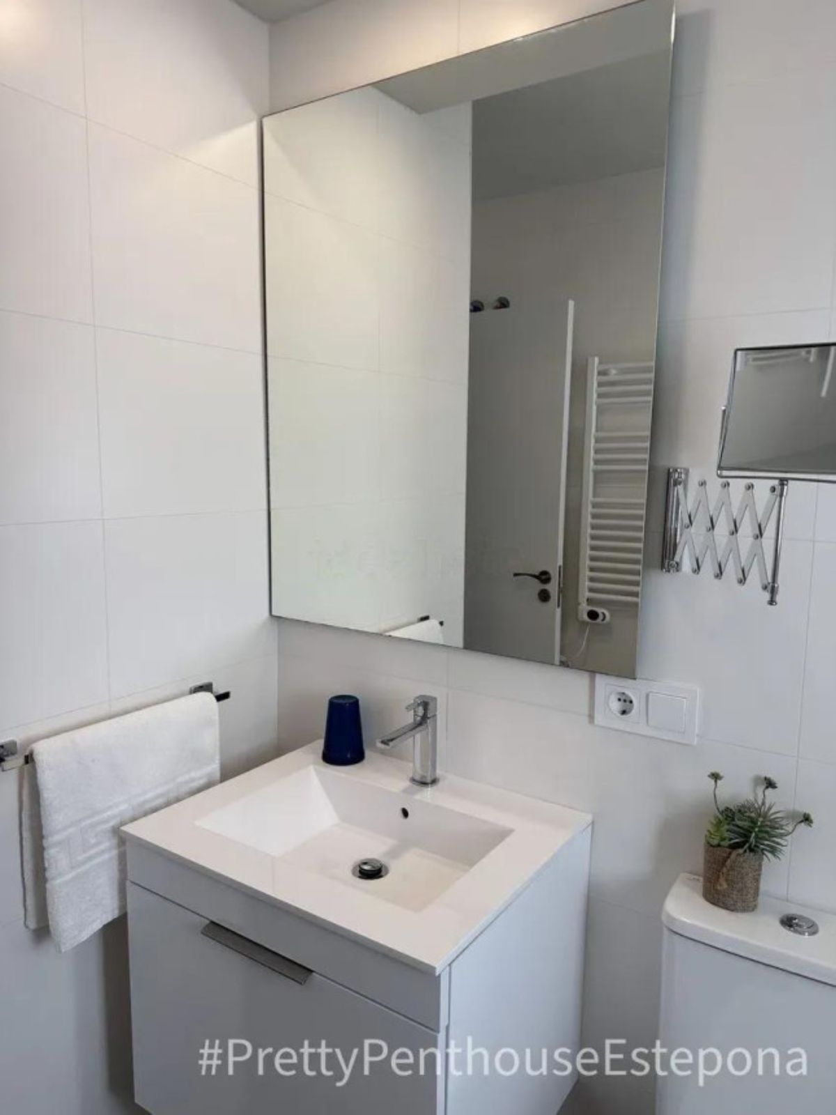 76d0e80a5a89384d6879da575ee543f6 - 12