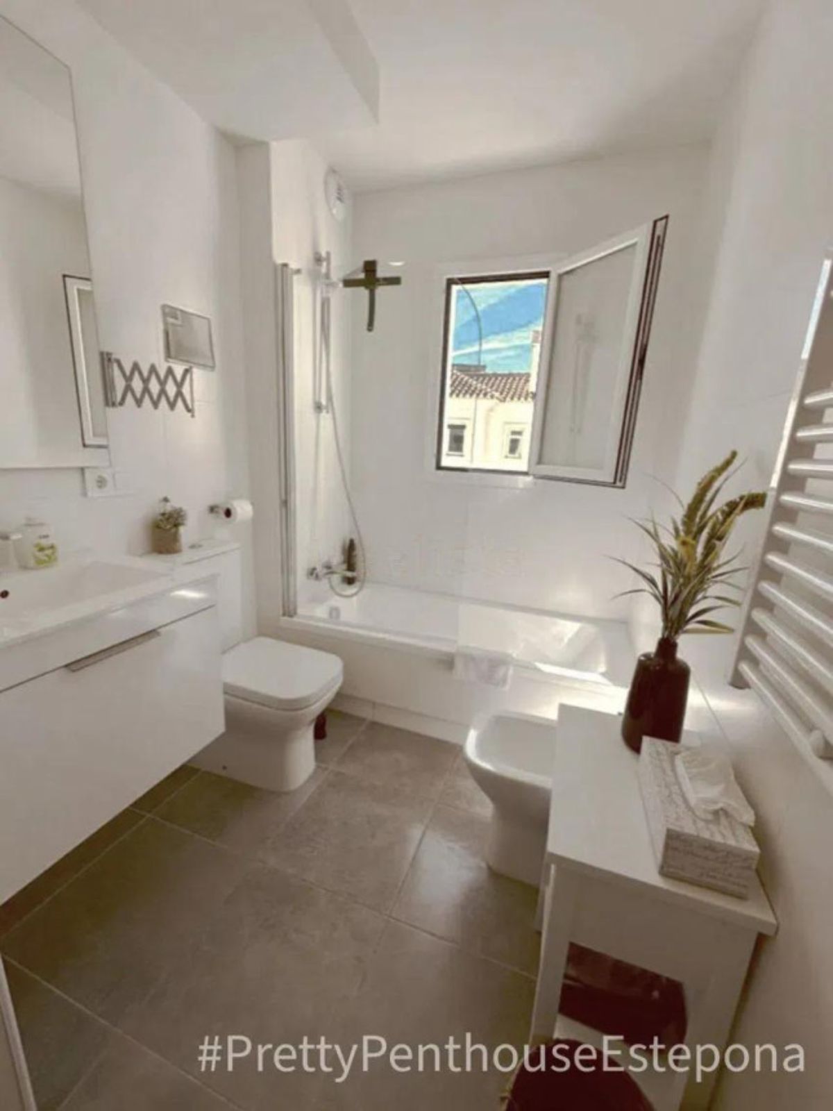 76d0e80a5a89384d6879da575ee543f6 - 9