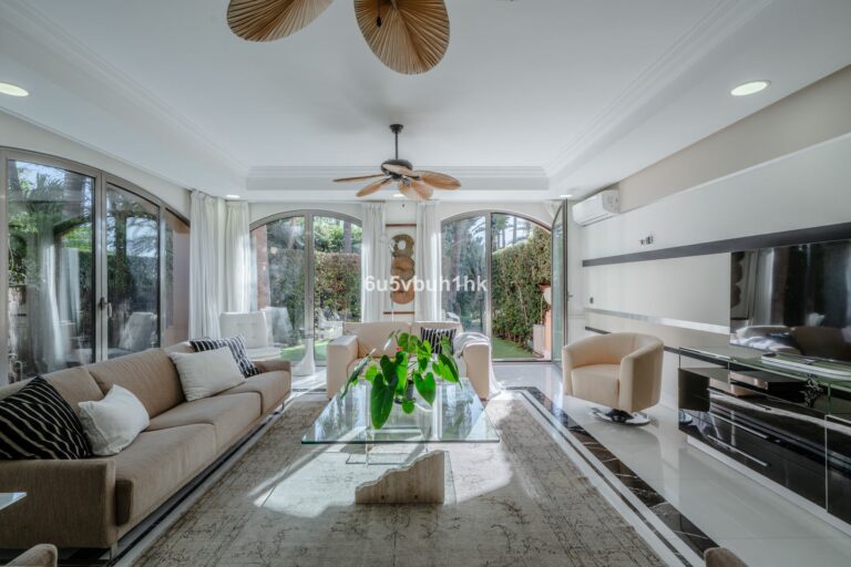 77a933f984bf36d7faa64a2395cc39ad - 10