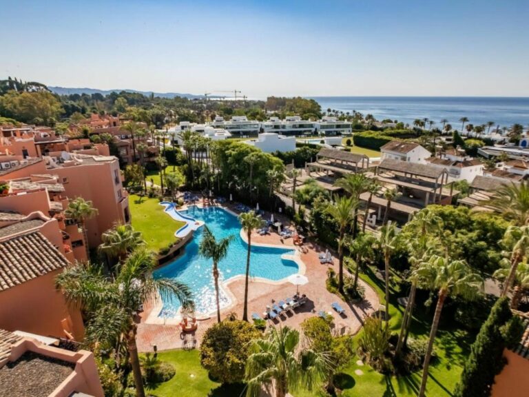 77cdda93dc9c0b4a2aaece5f82841ef4 - 1