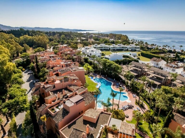 77cdda93dc9c0b4a2aaece5f82841ef4 - 7