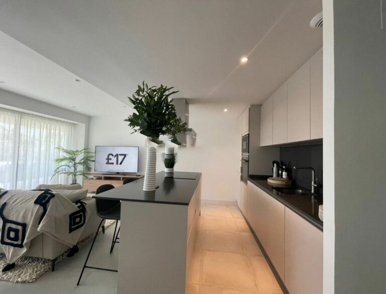 784249ac2e62b03c78fee20900d7771d - 12