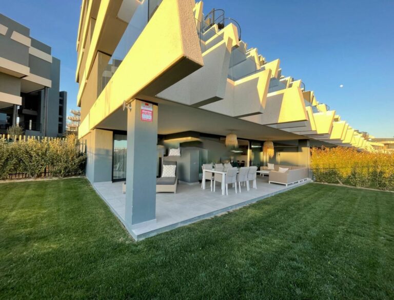 784249ac2e62b03c78fee20900d7771d - 14