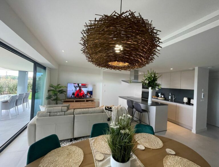 784249ac2e62b03c78fee20900d7771d - 9