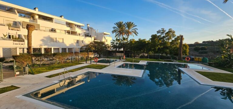 79be5a857eef221f6ce74f16e3d70942 - 1