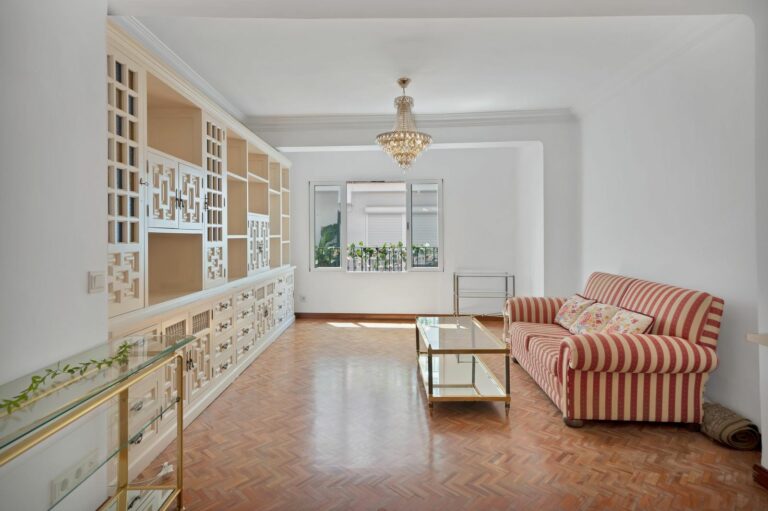 7a592554fb3be9afb565de28c8ae08a1 - 11