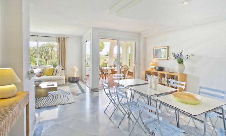 7c25a0fa361e8479edd789bebebacb30 - 4